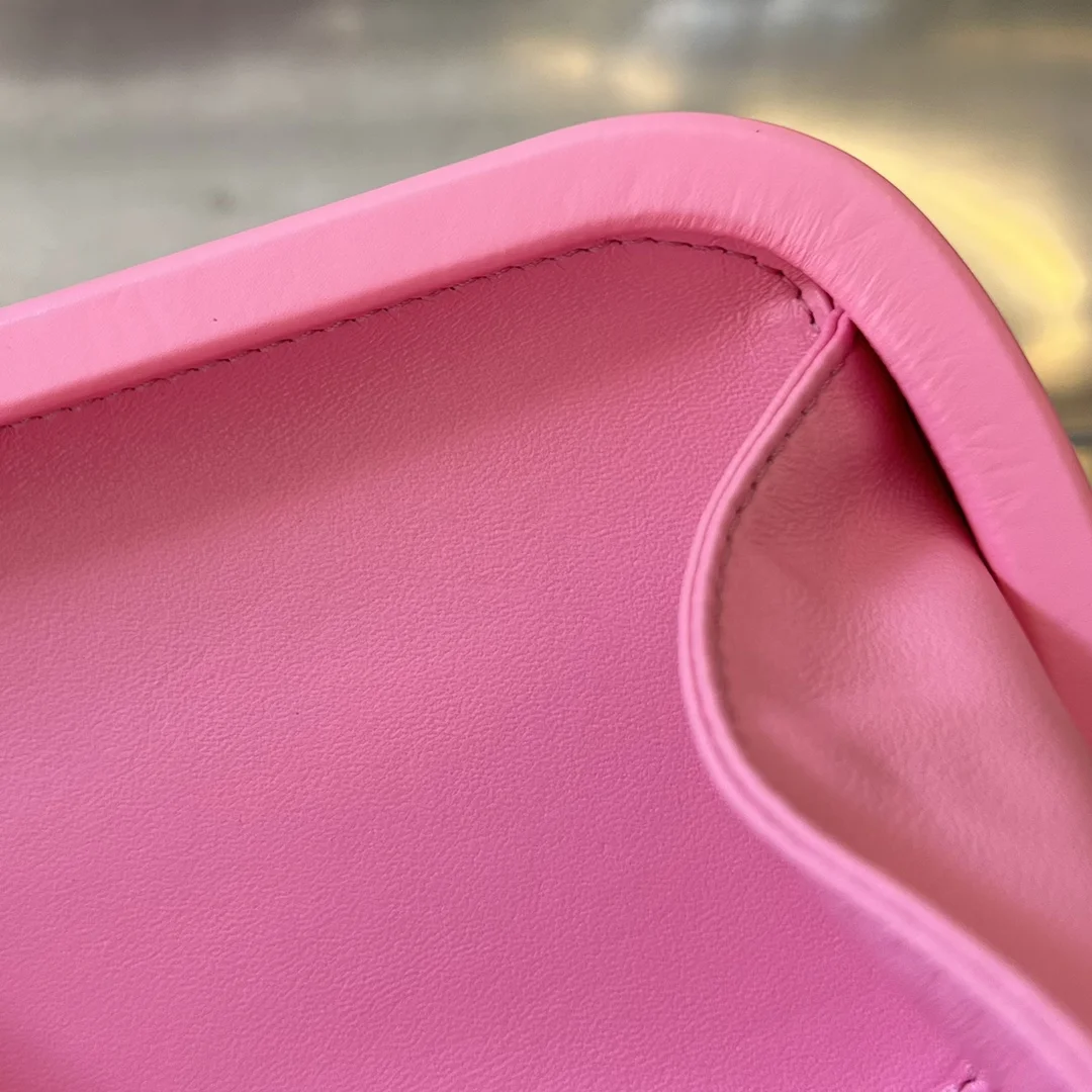 보테가 베네타 미노디에르 놋 클러치 (3color)