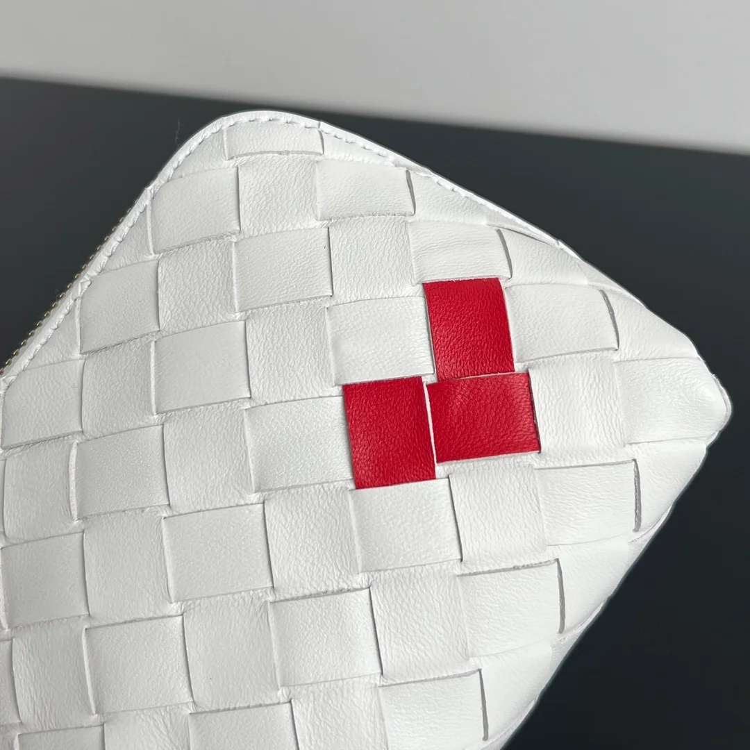 보테가 베네타 인트레치아토 뷰티 파우치