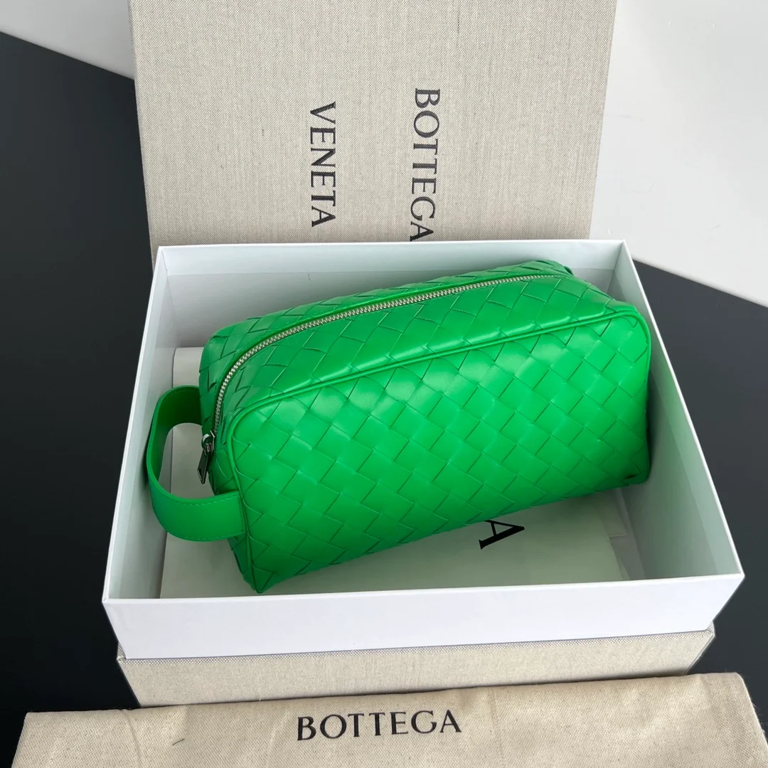 보테가 베네타 인트레치아토 여행용 파우치 (3color)