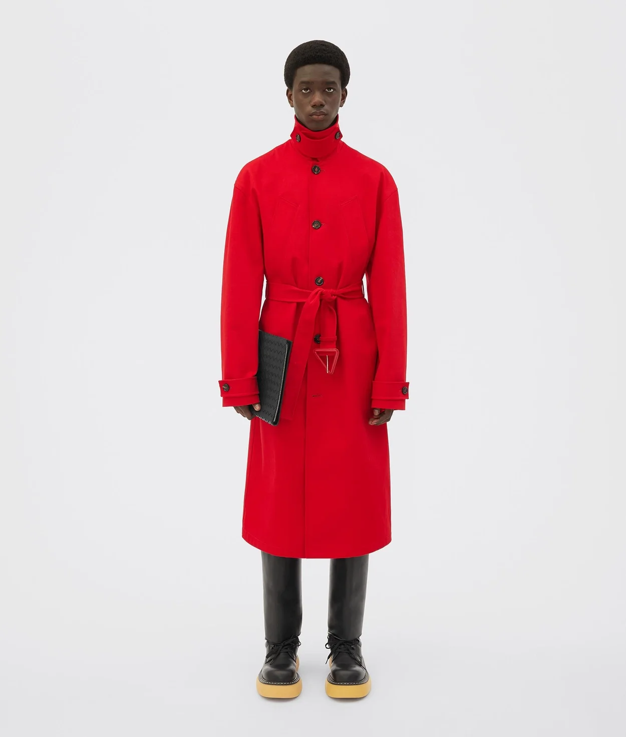 보테가 베네타 인트레치아토 투톤 하프 지퍼 파우치