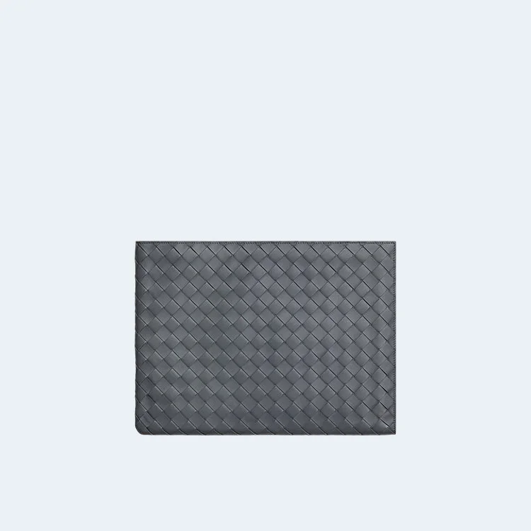 보테가 베네타 인트레치아토 하프지퍼 파우치