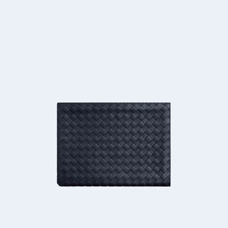 보테가 베네타 인트레치아토 투톤 하프 지퍼 파우치