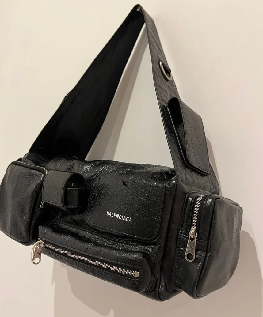 발렌시아가 슈퍼비지 XS 슬링백