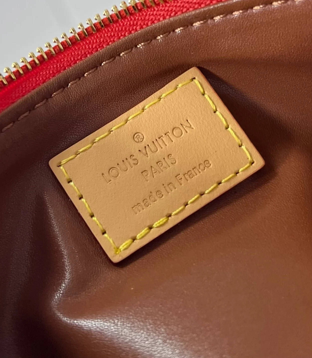 루이비통 런웨이 스피디 P9 반둘리에 40 M24420