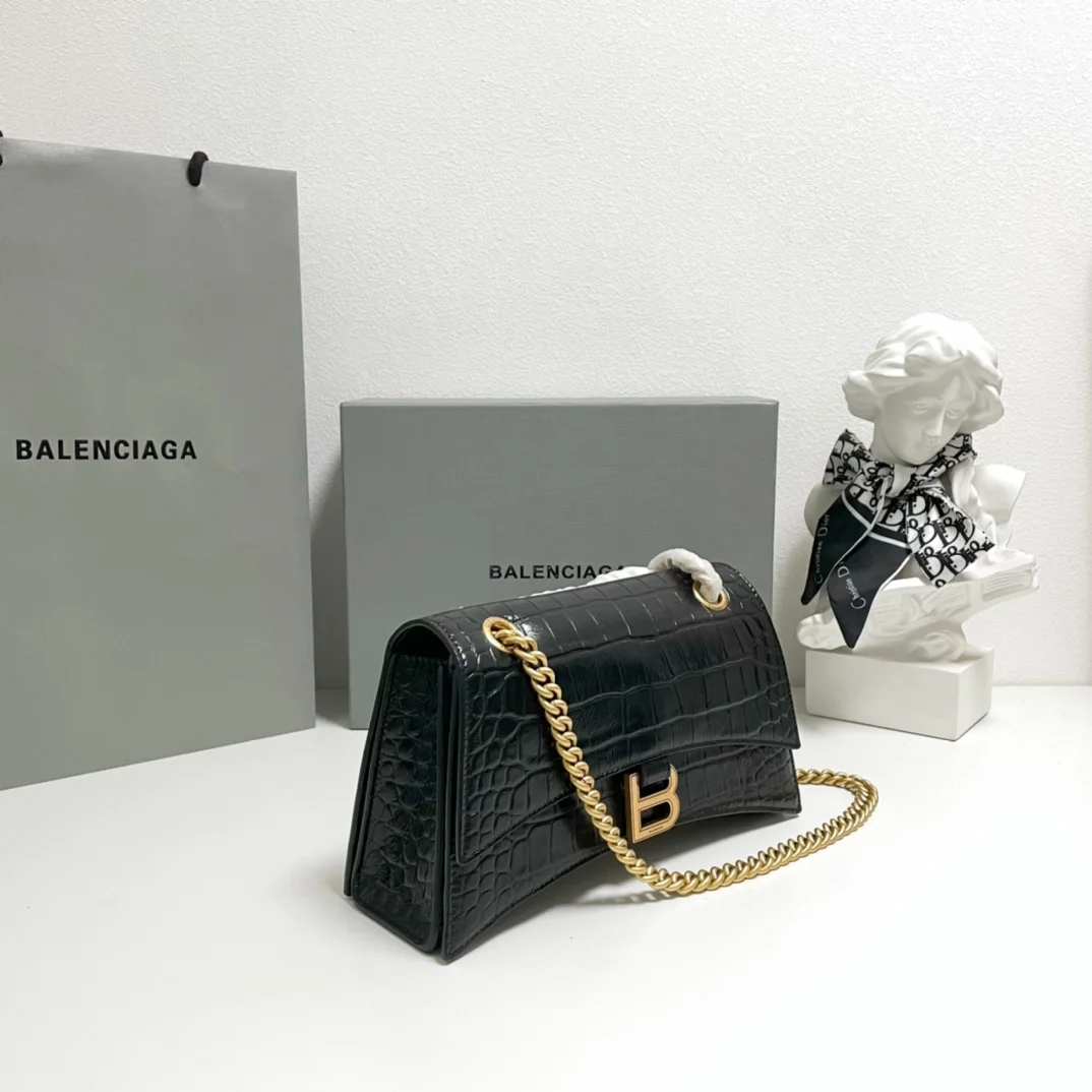 발렌시아가 크로커다일 엠보싱 크러쉬 스몰백