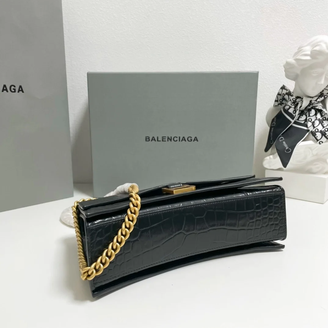 발렌시아가 크로커다일 엠보싱 크러쉬 스몰백