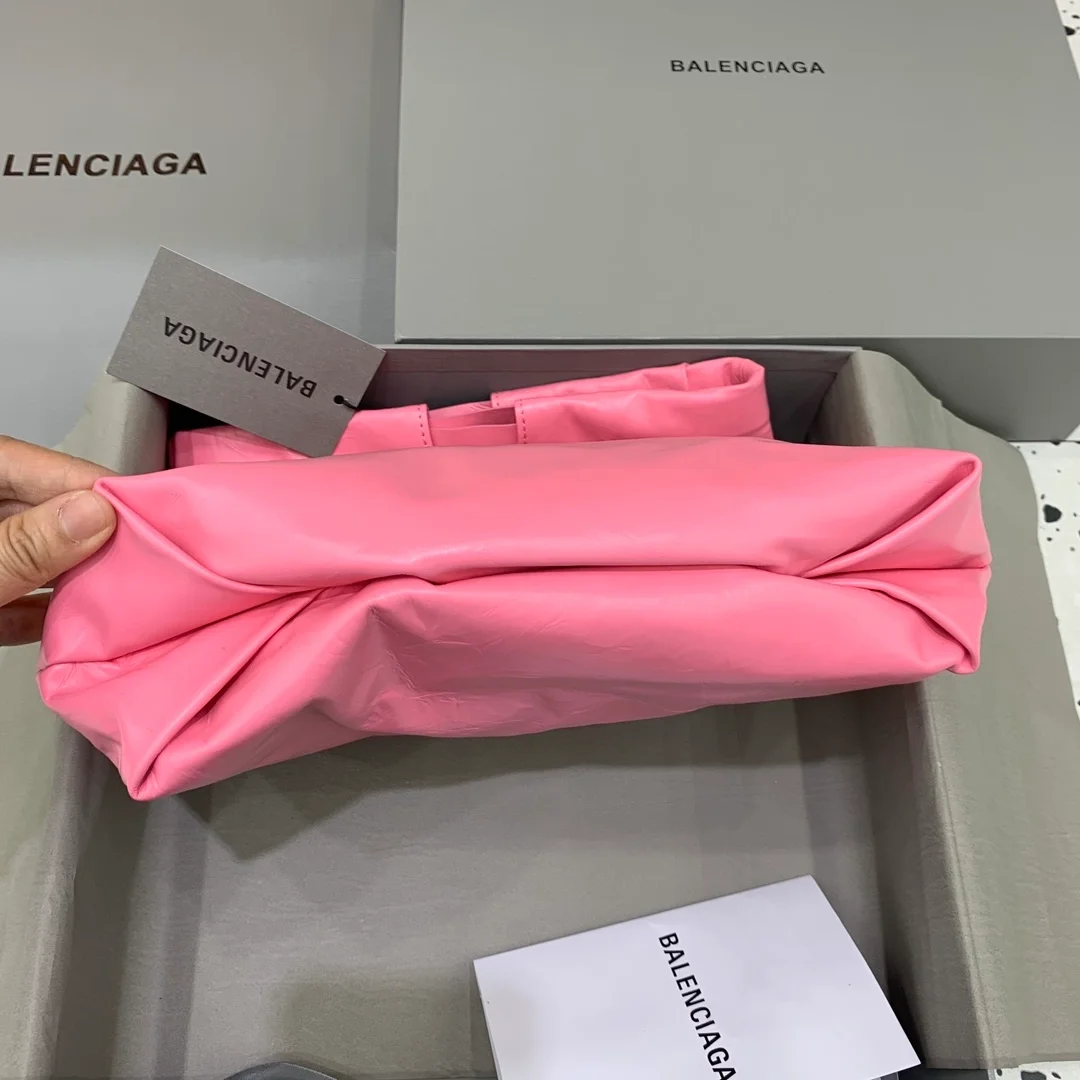 발렌시아가 크러쉬 스몰 버킷백 핑크