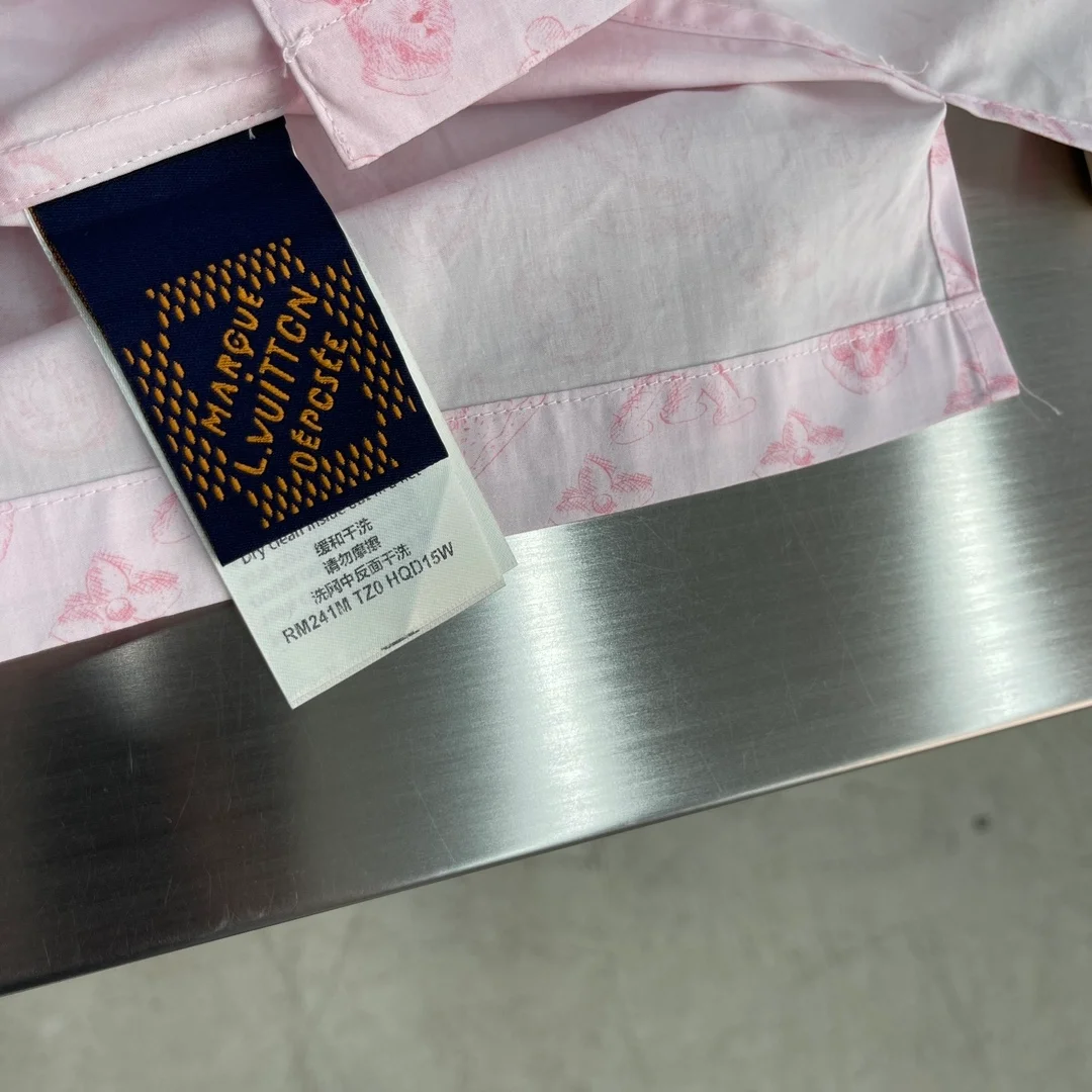 루이비통 모노그램 프린티드 롱 슬리브드 코튼 셔츠 1AFQ03