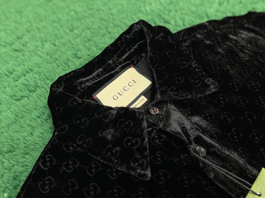 구찌 GG 벨벳 오버사이즈 셔츠