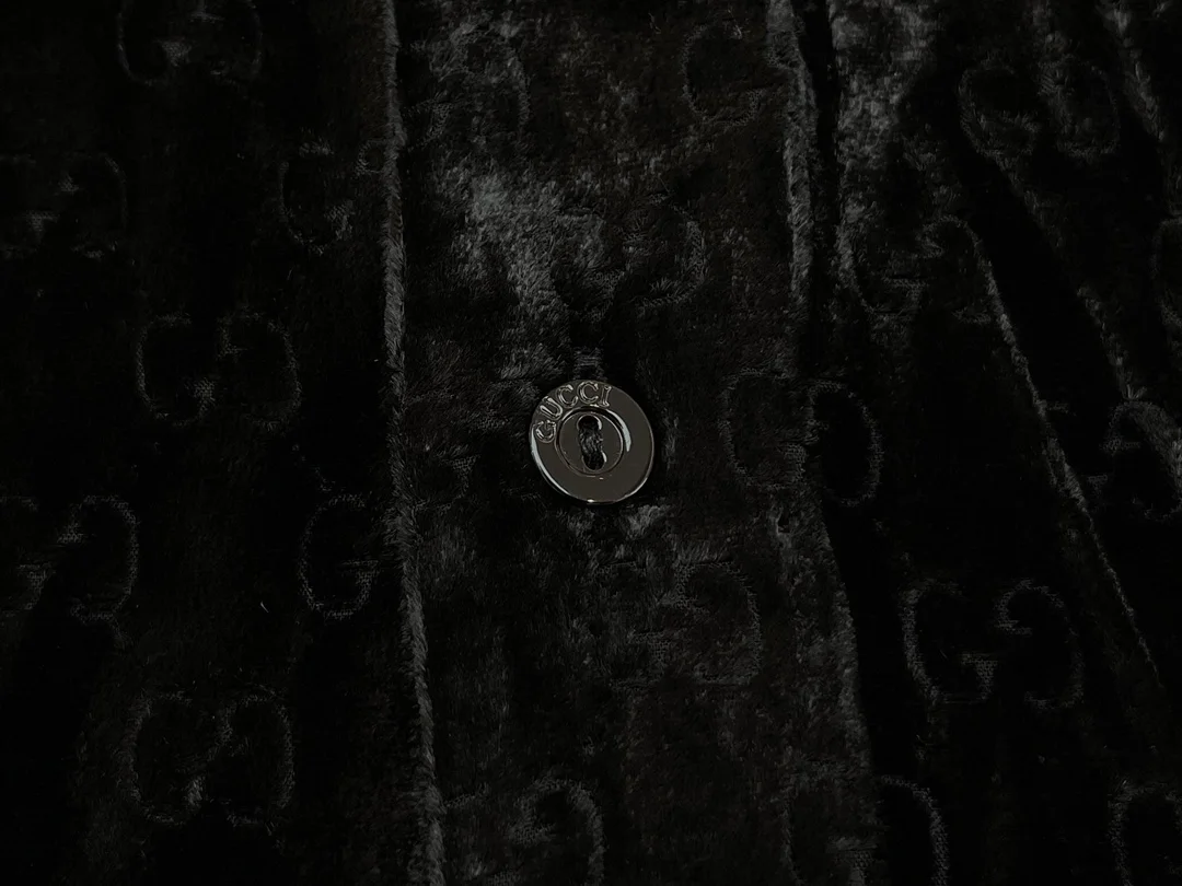 구찌 GG 벨벳 오버사이즈 셔츠