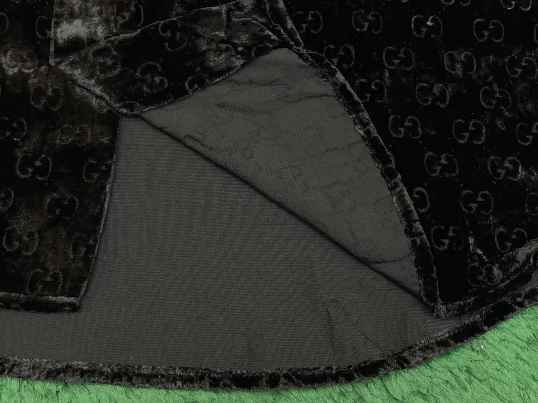 구찌 GG 벨벳 오버사이즈 셔츠