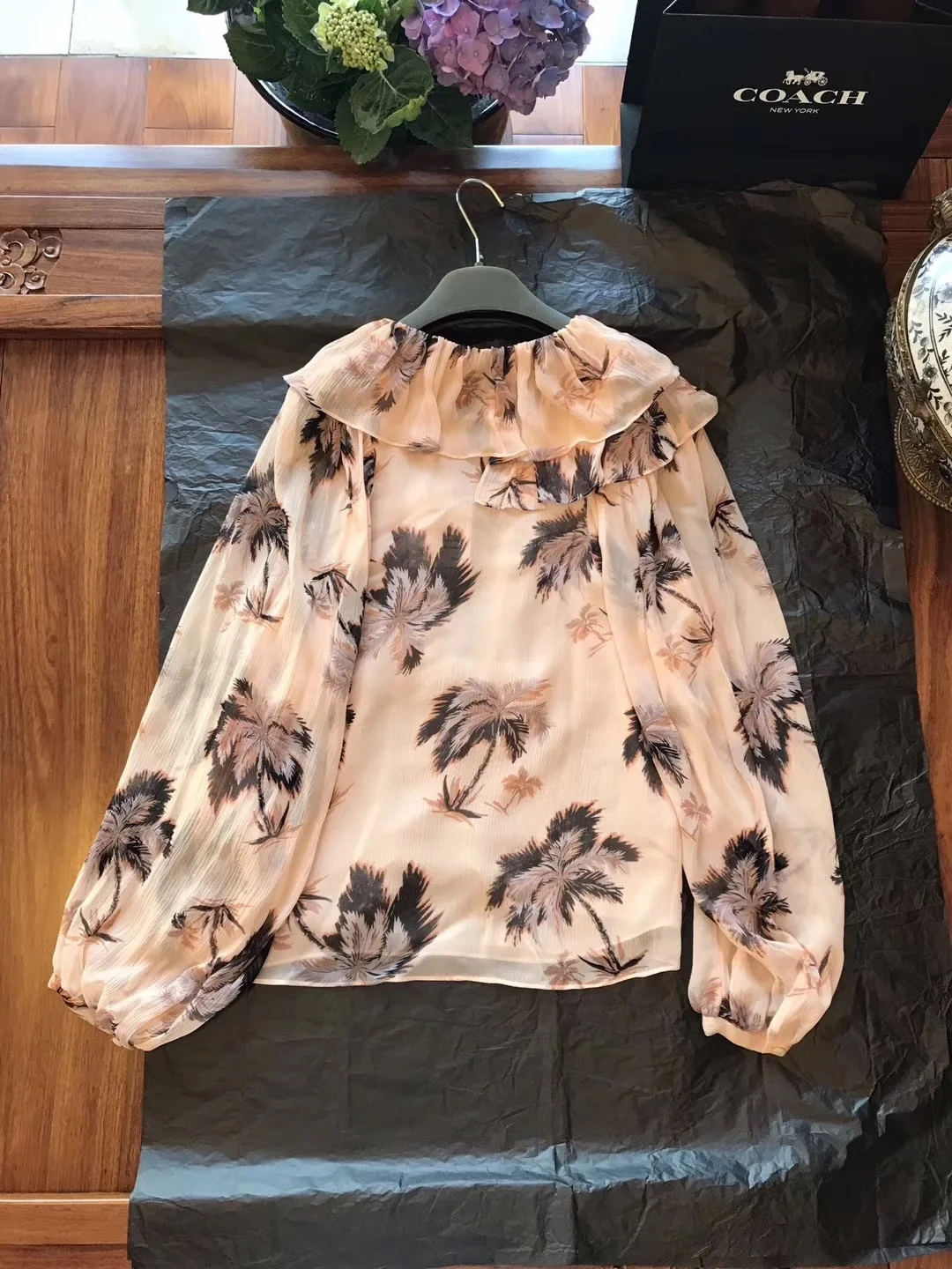 코치 1941 쉬폰 피치 블라우스