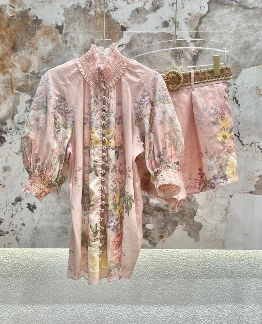 짐머만 플로럴 셔링 라미 블라우스