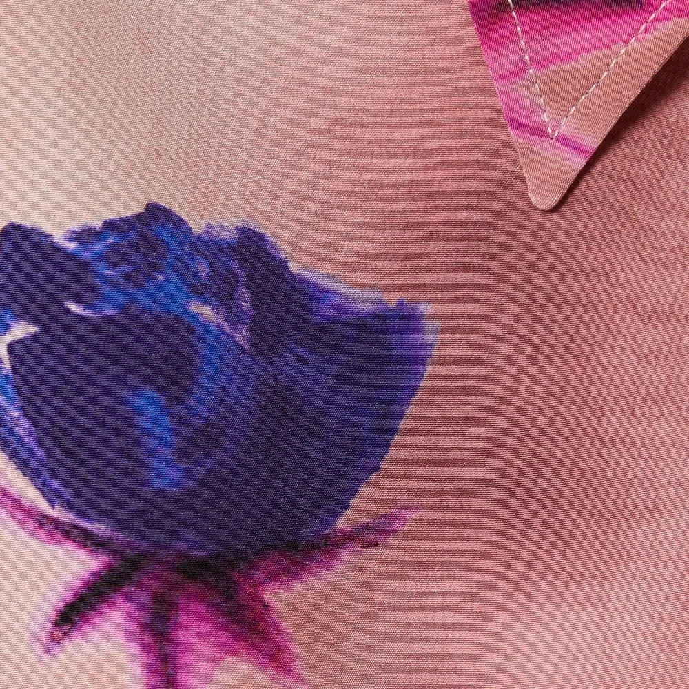 구찌 플로럴 프린트 크레프 드 신 셔츠