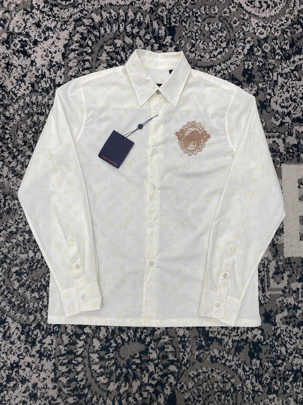 루이비통 모노그램 프린티드 롱 슬리브드 코튼 셔츠 1AFPZU