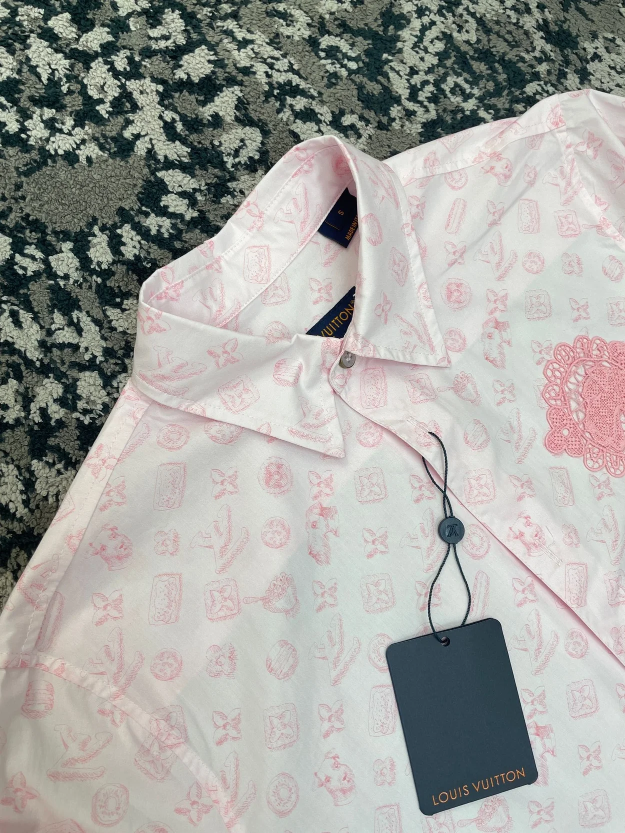 루이비통 모노그램 프린트 긴소매 코튼 셔츠 1AFQ07