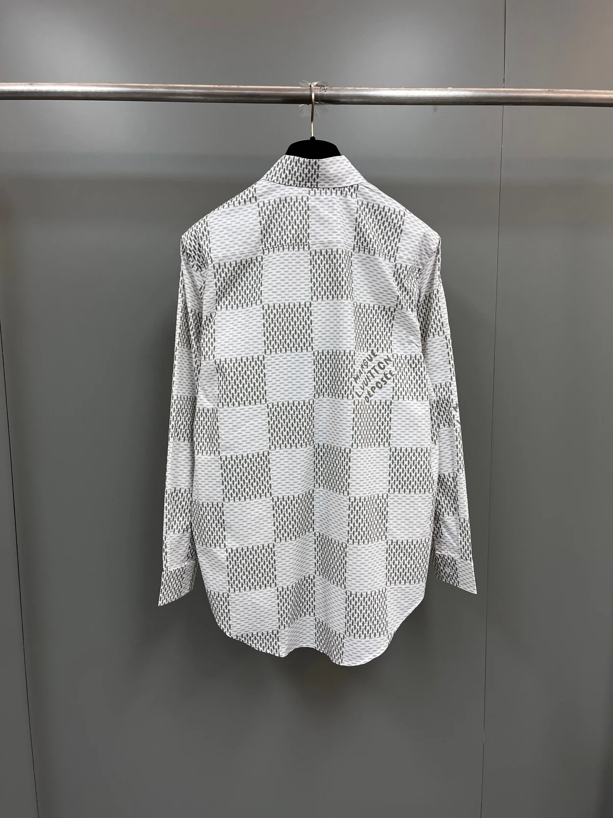 루이비통 다미에 롱 슬리브드 클래식 코튼 셔츠 1AFJDC