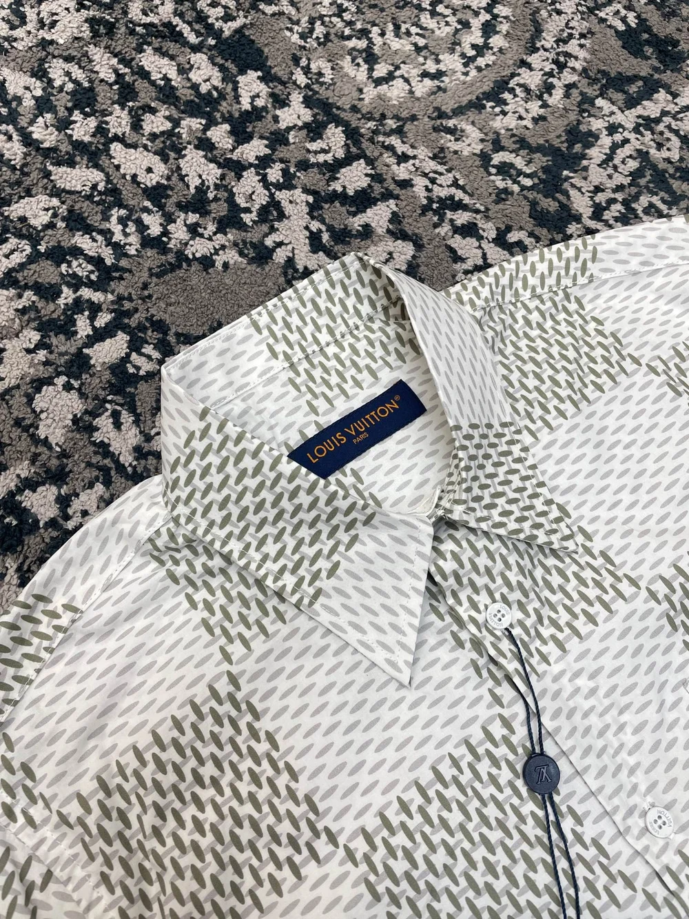루이비통 다미에 롱 슬리브드 클래식 코튼 셔츠 1AFJDC