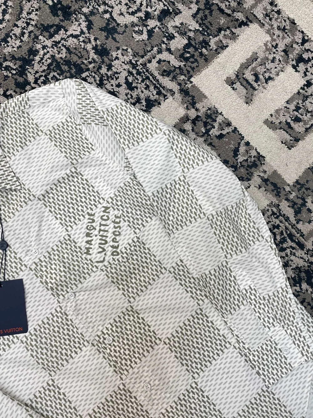 루이비통 다미에 롱 슬리브드 클래식 코튼 셔츠 1AFJDC