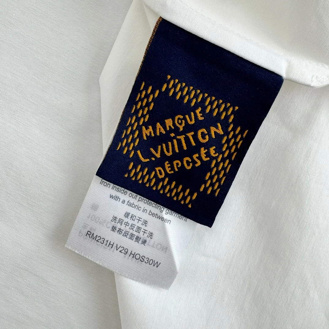 루이비통 오픈 칼라 숏 슬리브 코튼 셔츠 1AFJDJ