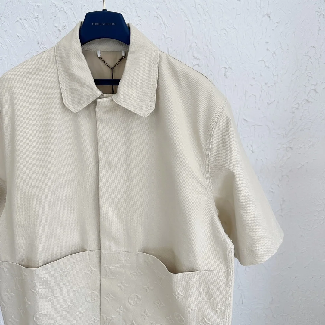 루이비통 모노그램 워크웨어 숏 슬리브 셔츠 1AAUOB