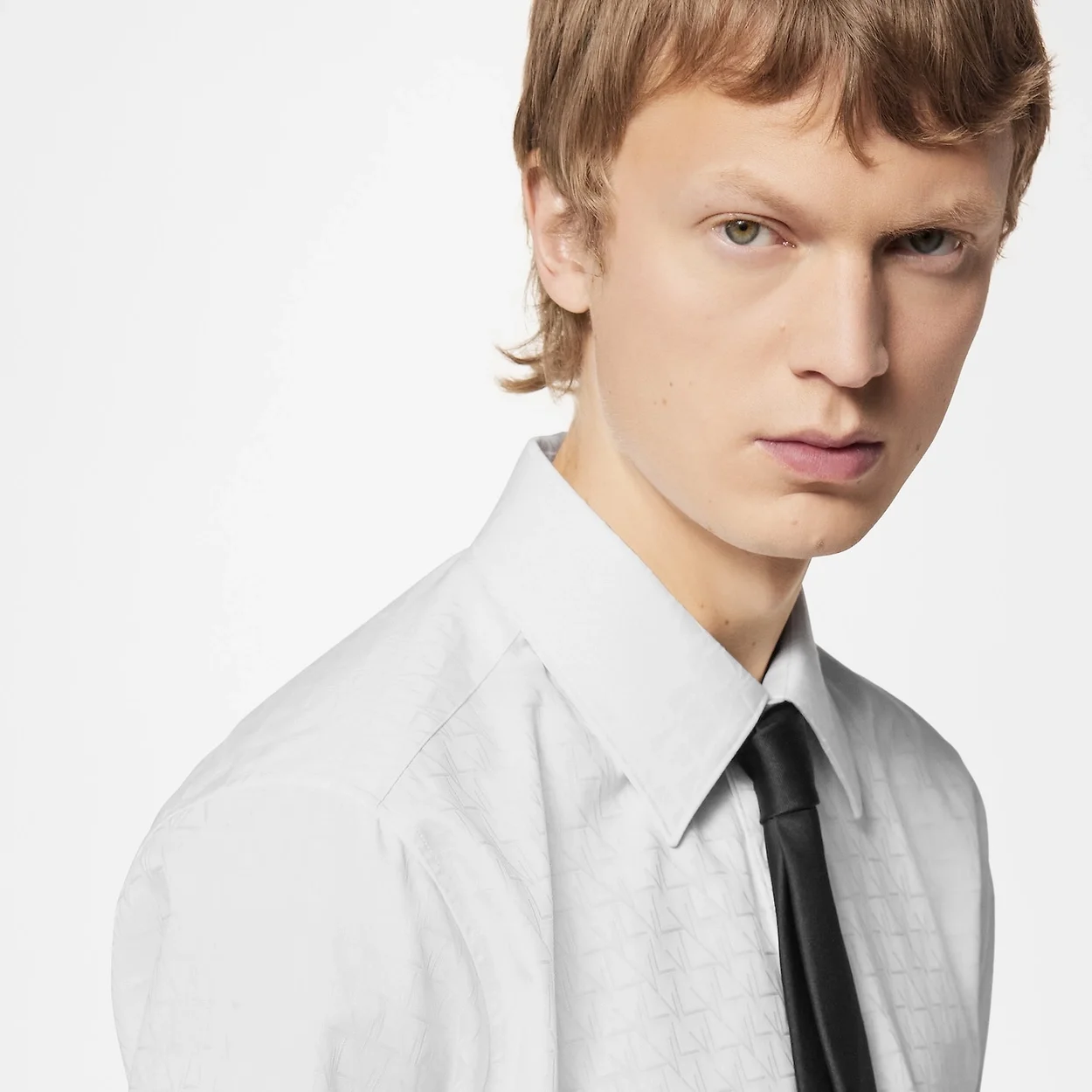 루이비통 롱 슬리브 슬림 셔츠 1AATVN