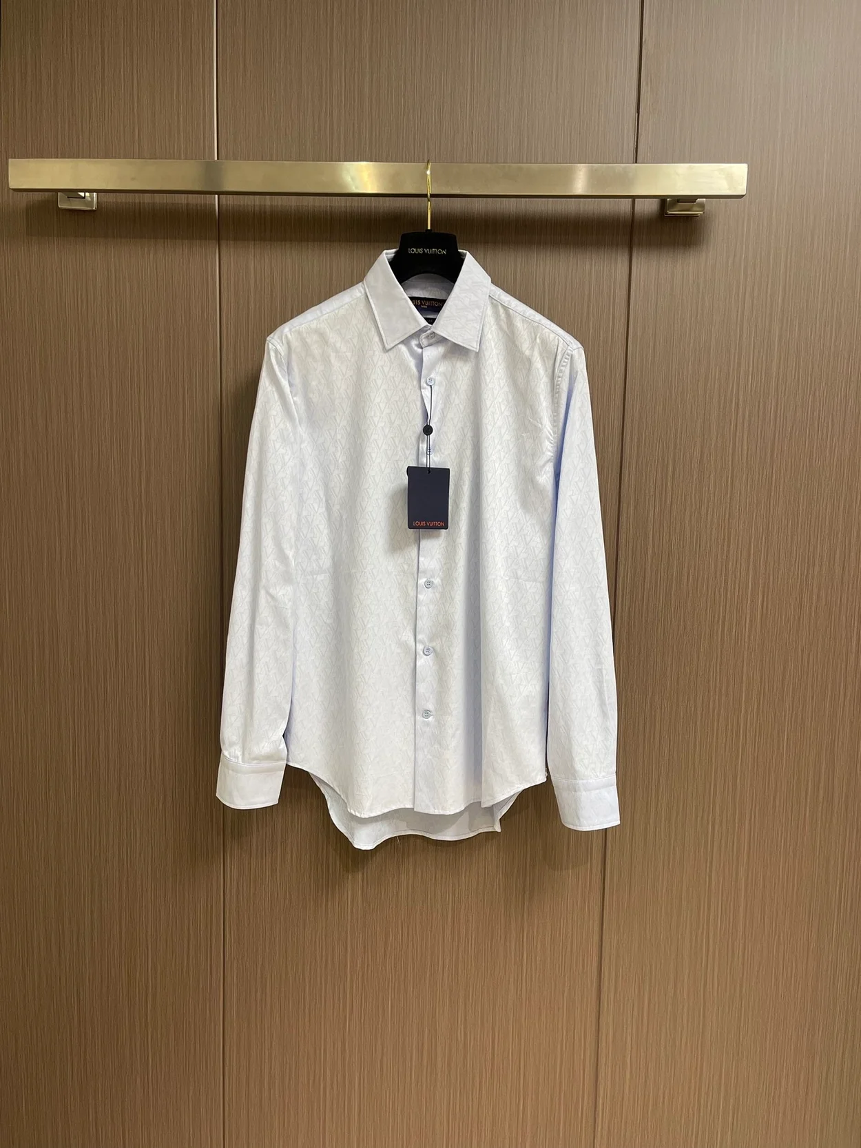 루이비통 롱 슬리브 슬림 셔츠 1AATVN