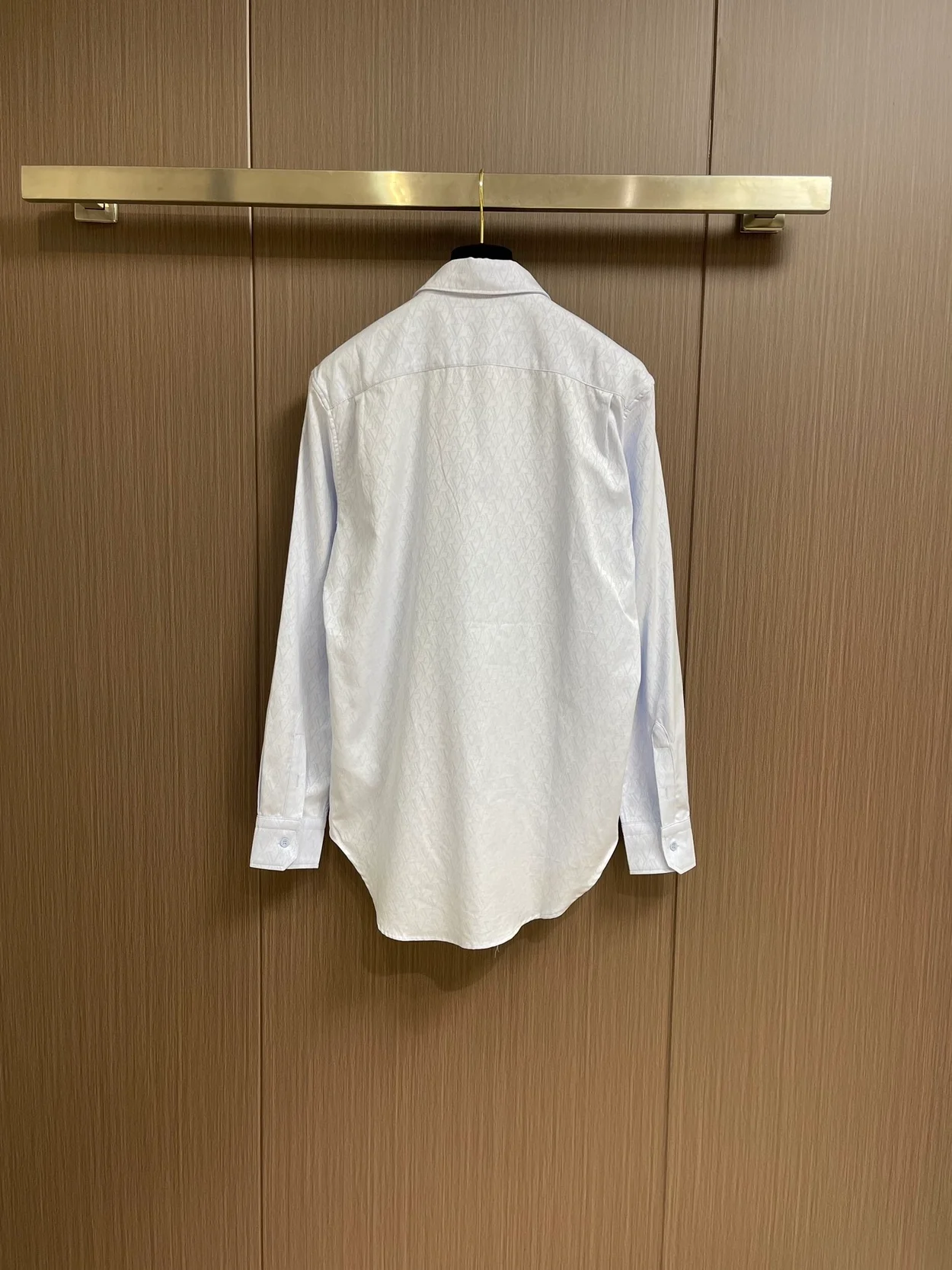 루이비통 롱 슬리브 슬림 셔츠 1AATVN