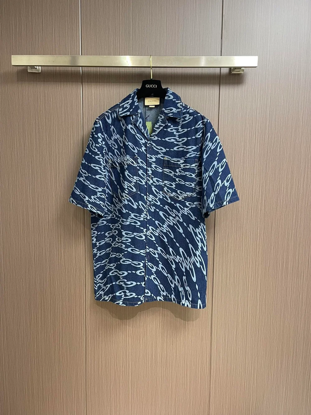 구찌 웨이브 GG 레이저 프린트 데님 셔츠