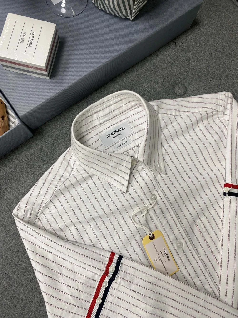톰브라운 섀도우 핀스트라이프 옥스포드 암밴드 롱 슬리브 셔츠