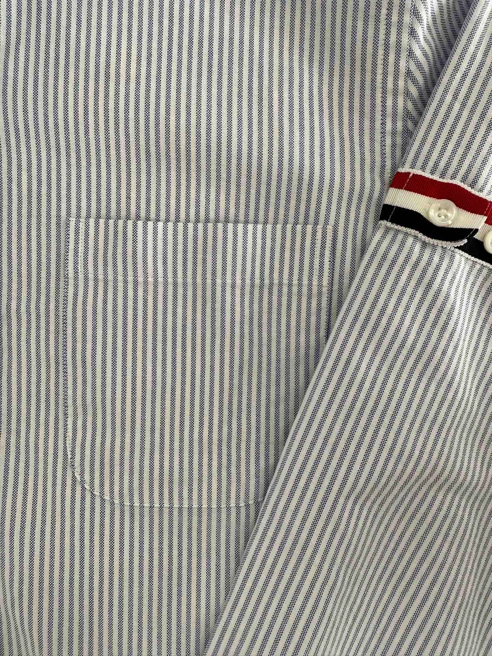 톰브라운 라이트 블루 옥스포드 유니버시티 스트라이프 RWB 암밴드 셔츠