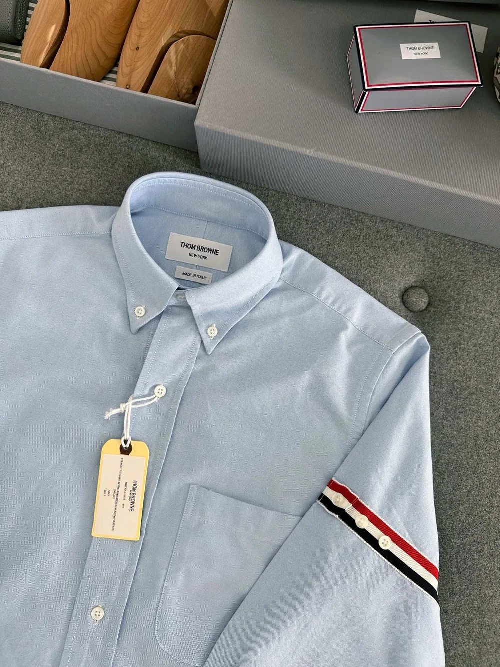 톰브라운 라이트 블루 옥스포드 그로그랭 암밴드 셔츠