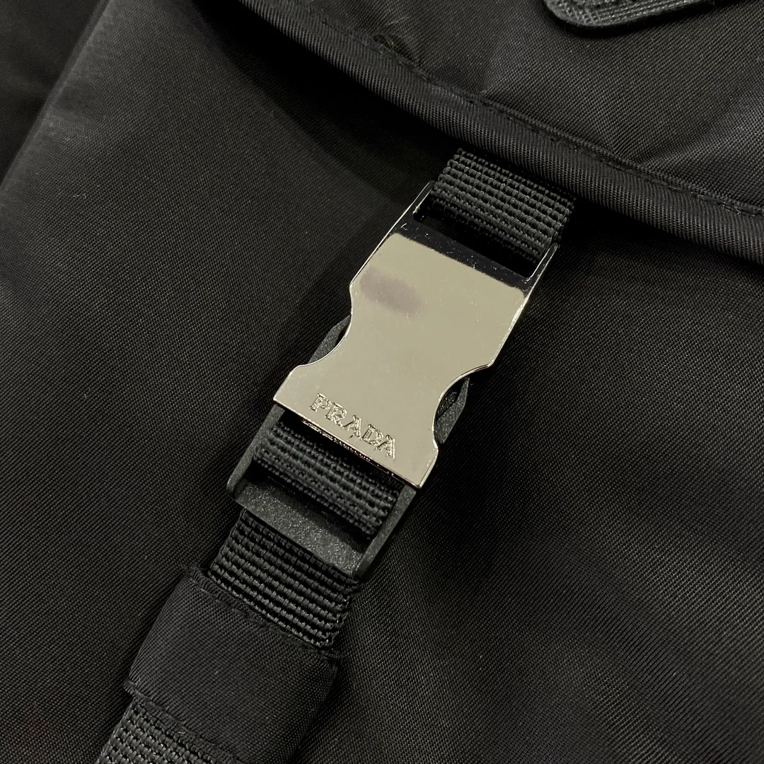 프라다 리나일론 셔츠 블랙