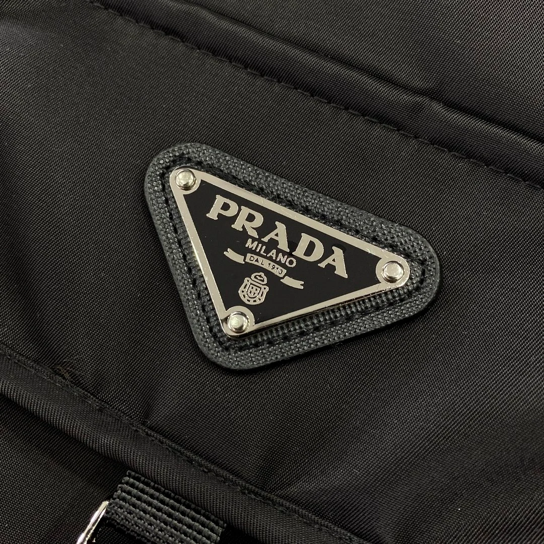 프라다 리나일론 셔츠 블랙