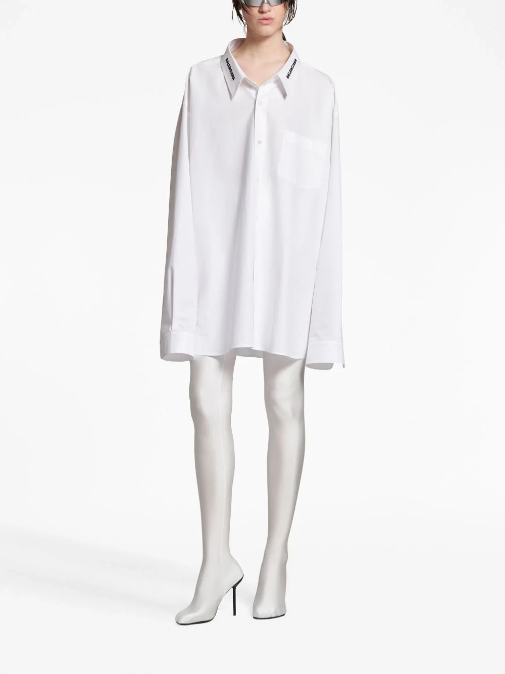 발렌시아가 넥 로고 자수 셔츠