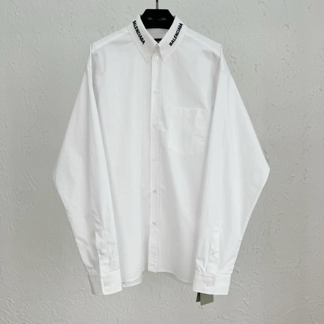 발렌시아가 넥 로고 자수 셔츠