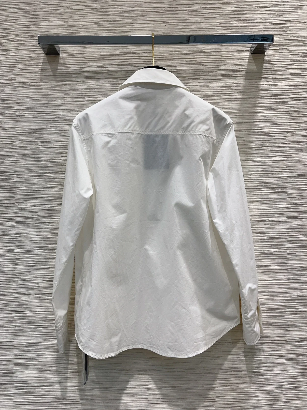 루이비통 더블 플랩 포켓 셔츠 화이트 1AFCA6