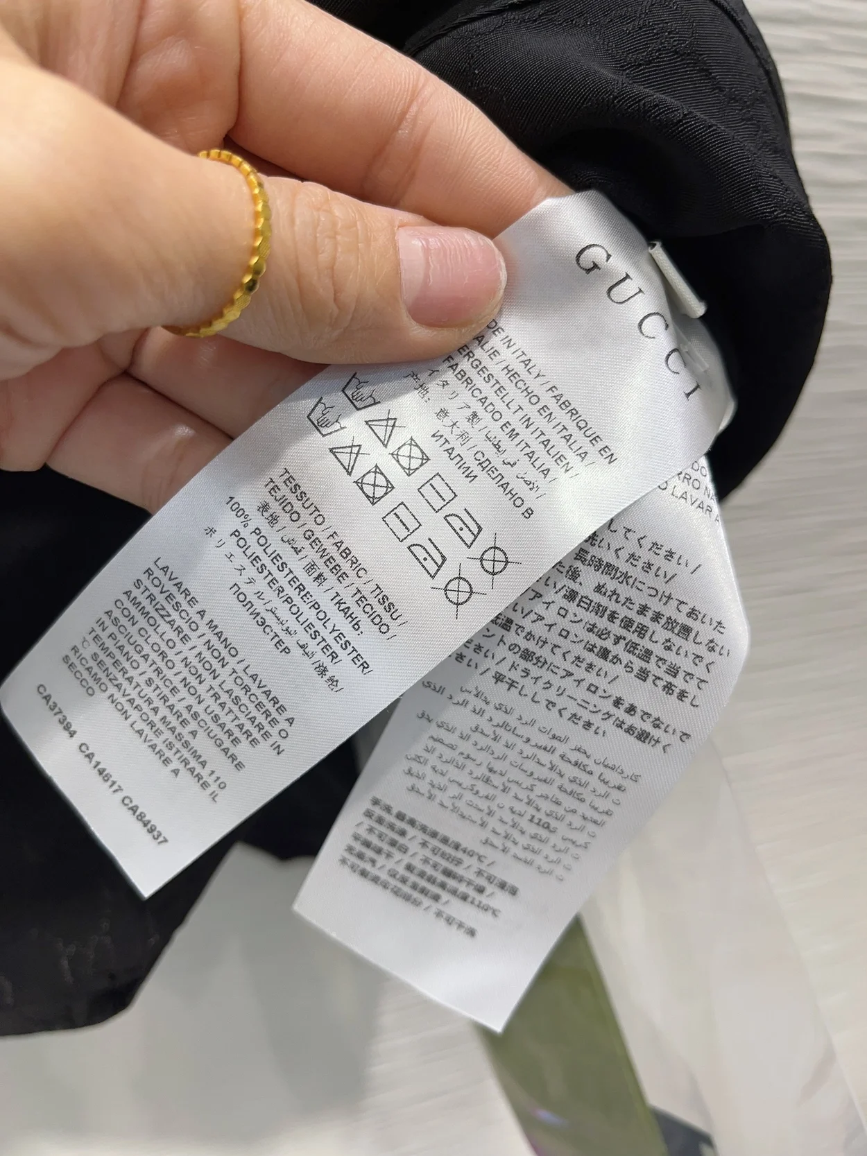 구찌 넥 보우 실크 크레이프 셔츠