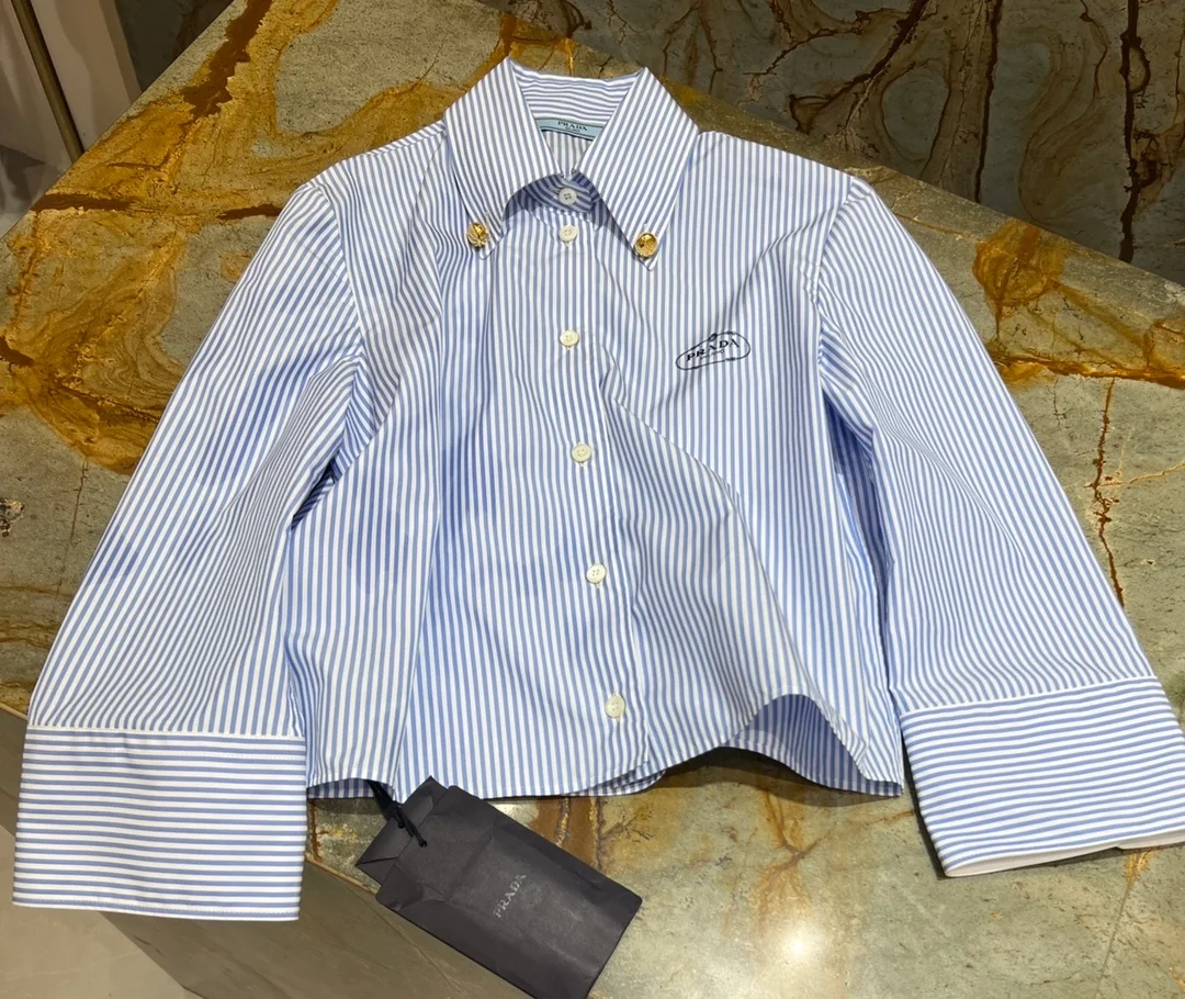프라다 버튼업 스트라이프 셔츠
