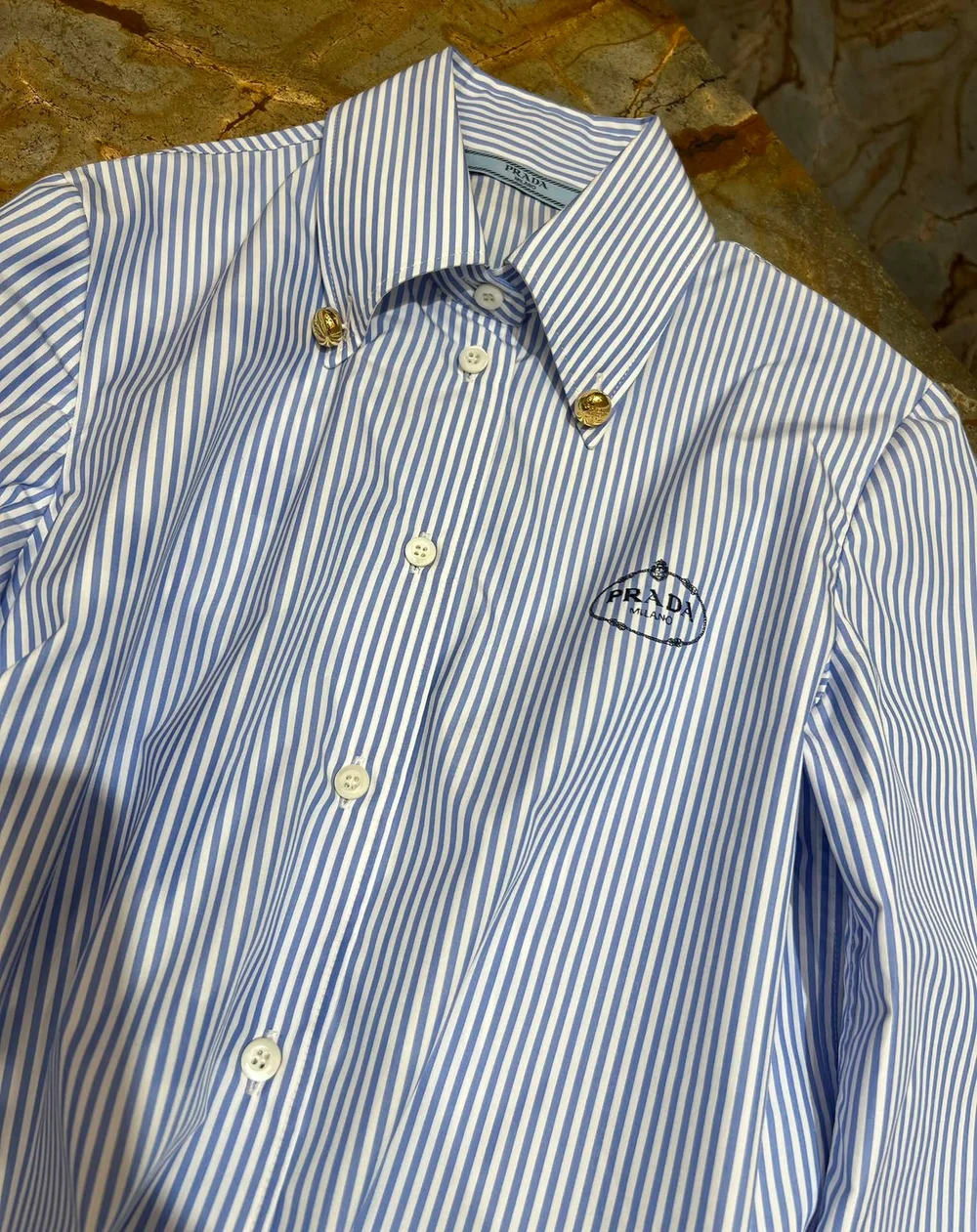 프라다 버튼업 스트라이프 셔츠