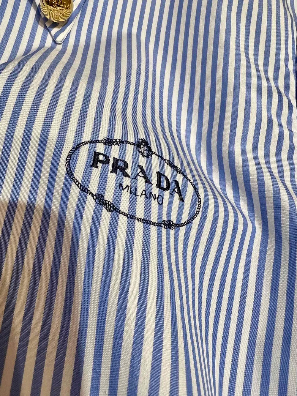 프라다 버튼업 스트라이프 셔츠
