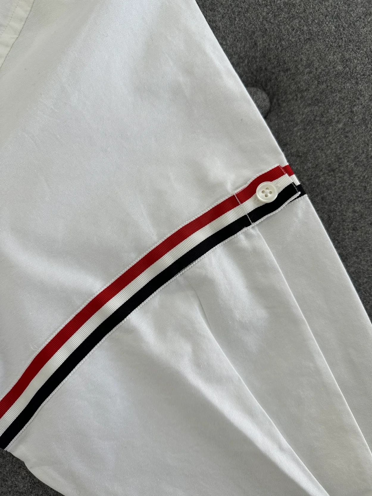 톰브라운 RWB 스트라이프 디테일 셔츠 화이트