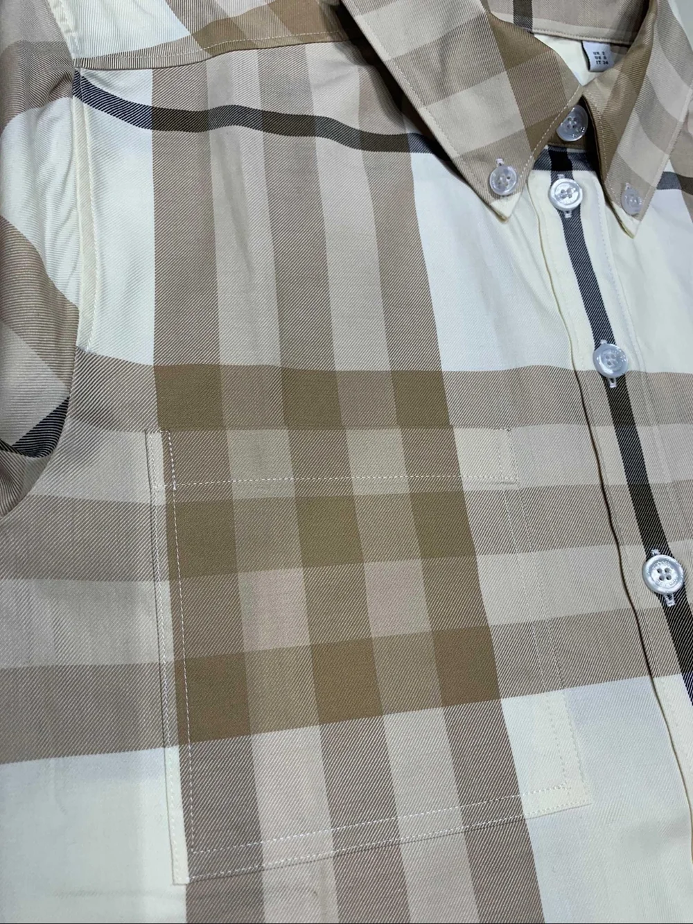 버버리 체크 스트레치 코튼 포플린 셔츠 베이지