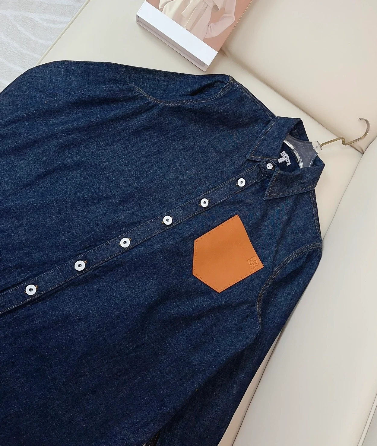 로에베 트라페즈 오버셔츠