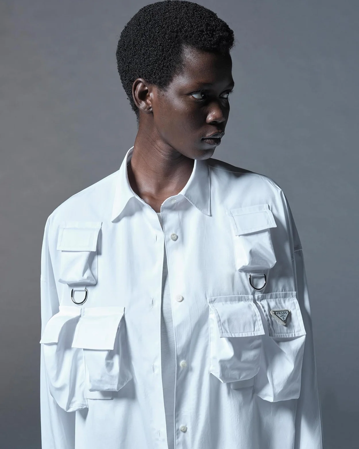 프라다 리포터 매그넘 셔츠