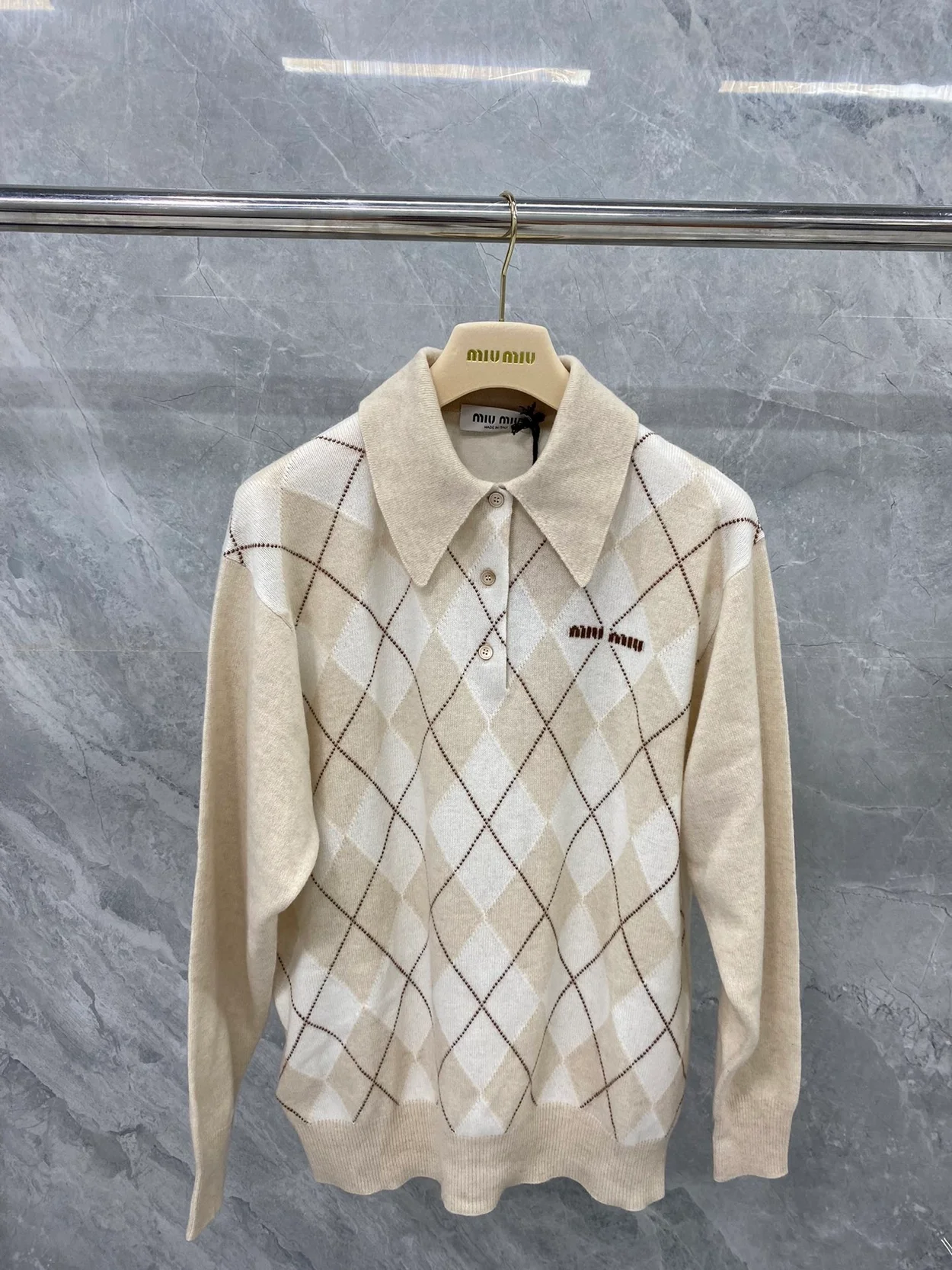 미우미우 캐시미어 니트 폴로 셔츠