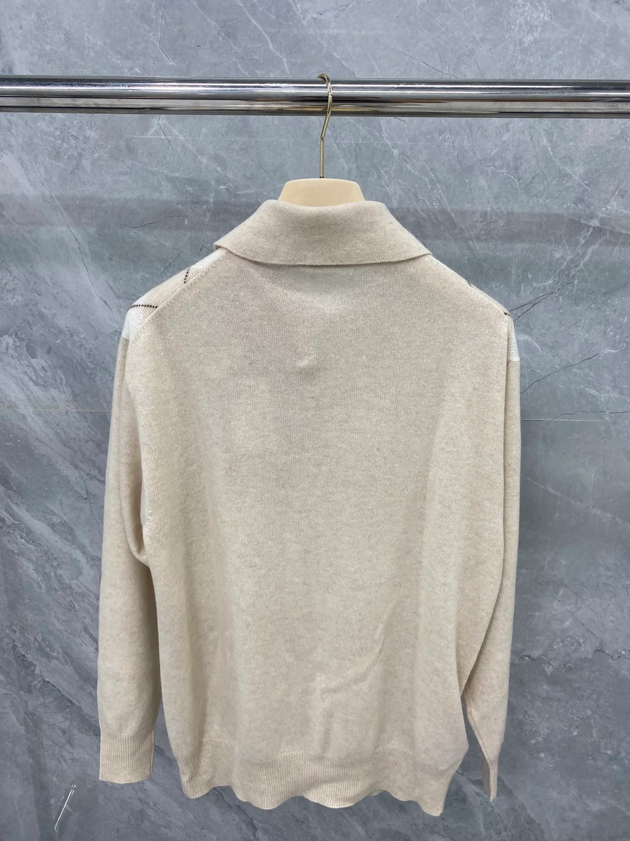 미우미우 캐시미어 니트 폴로 셔츠