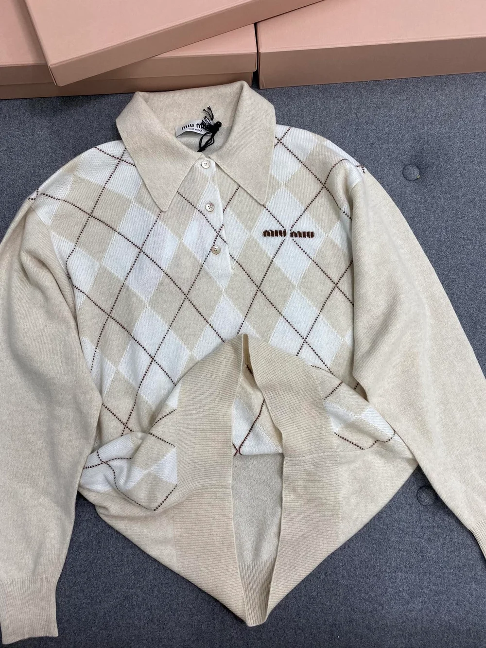 미우미우 캐시미어 니트 폴로 셔츠