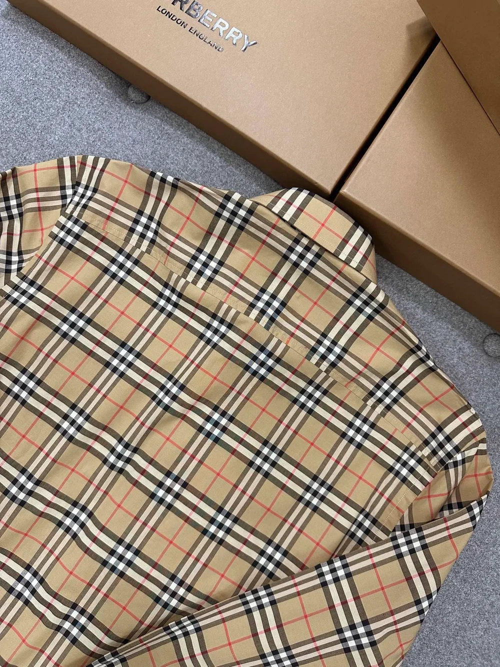 버버리 체크 코튼 포플린 셔츠