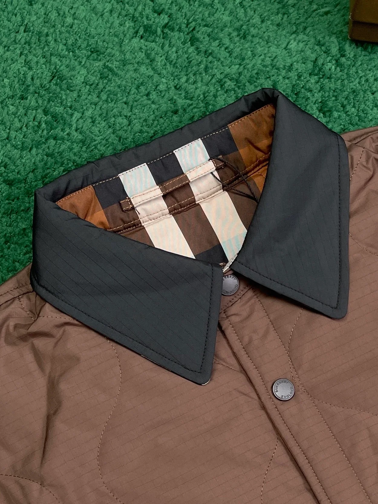 버버리 체크 퀄팅 리버시블 오버셔츠